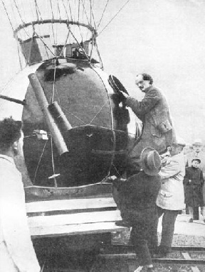 ONE SIDE OF PICCARD'S GONDOLA was coated with black paint